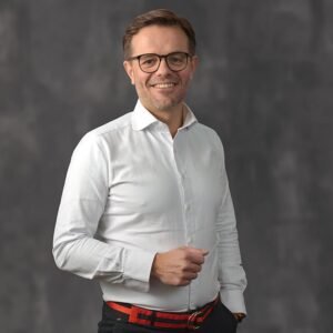 JURA Materials führt Marken zusammen und stellt Organisation neu auf