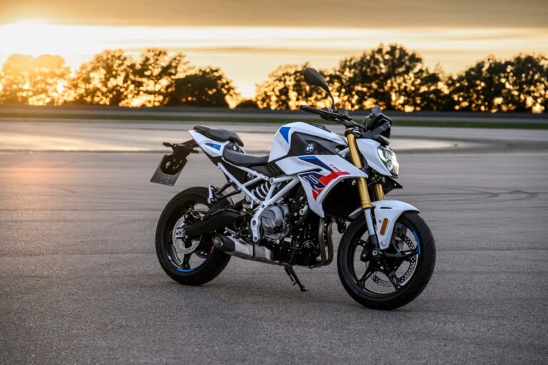 BMW Motorrad präsentiert die neue BMW F 450 R.