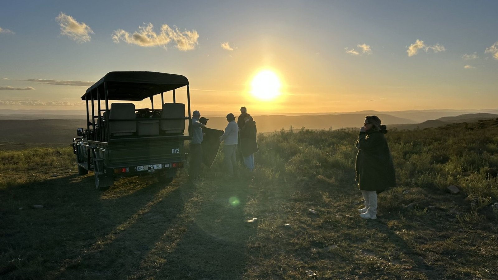 Pirschfahrt zum Sonnenuntergang.